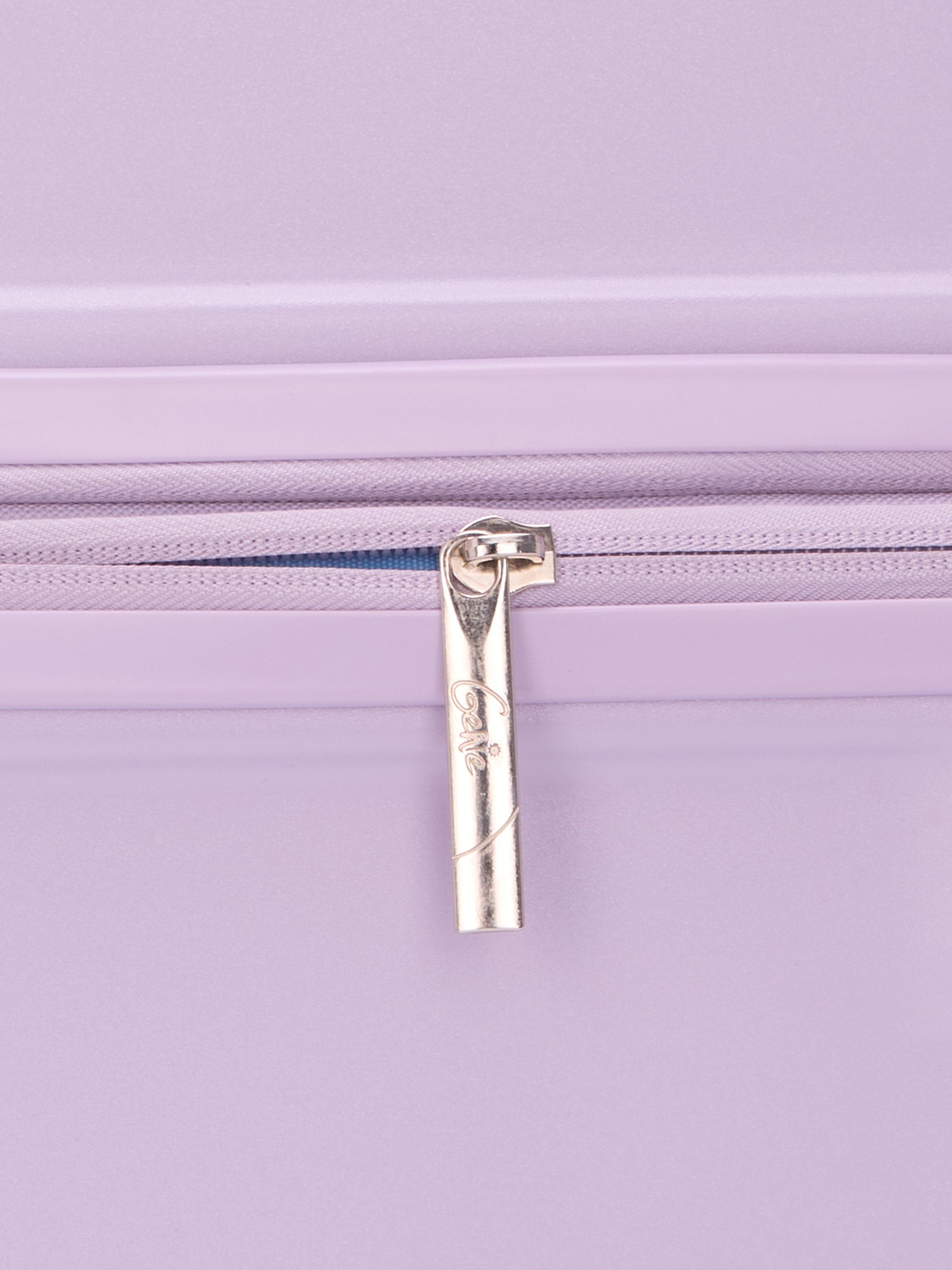 Genie Dew Hard Trolley Bag - Lush Lilac