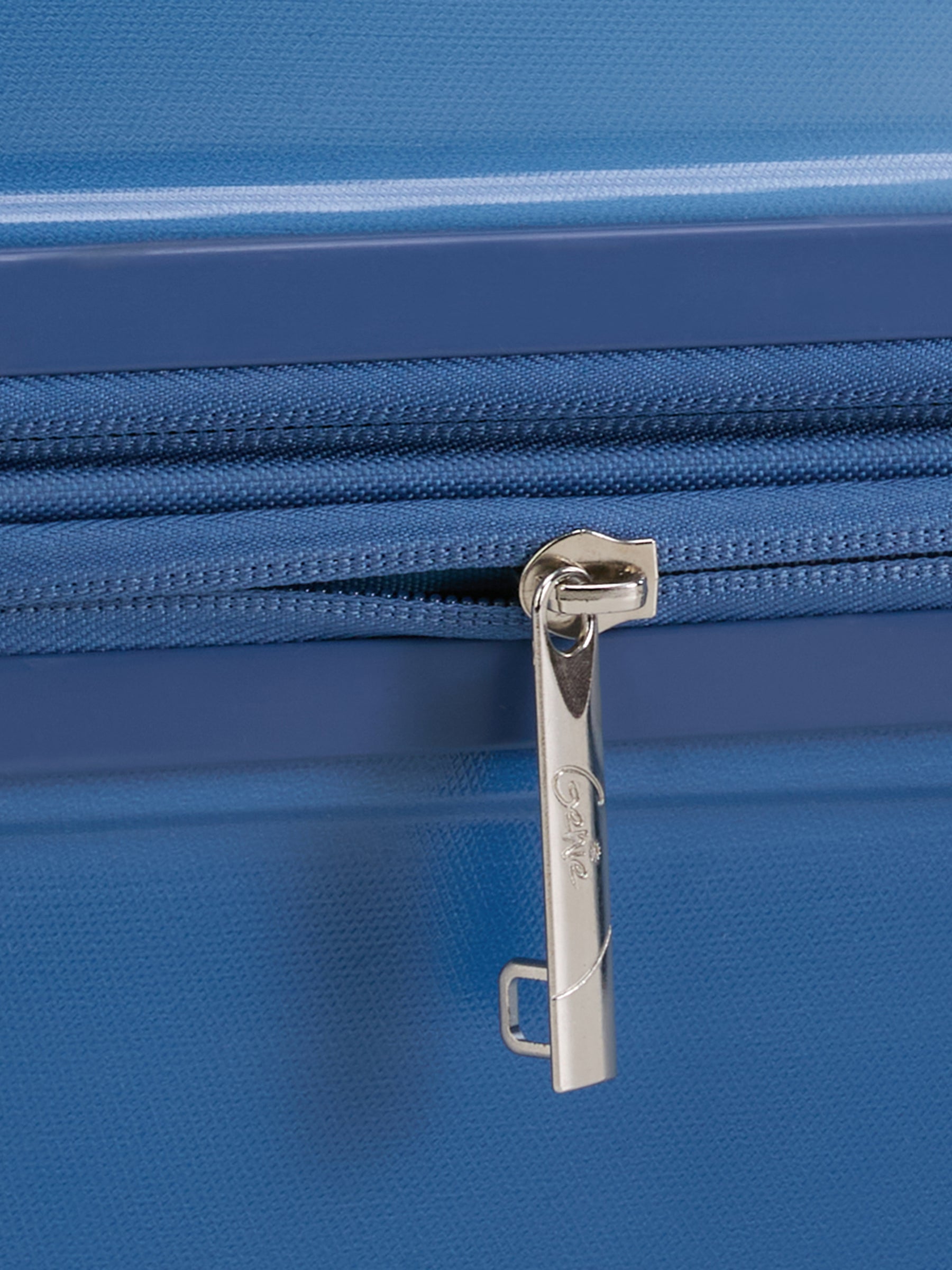 Genie Scarlett Hard Trolley Bag - Ocean Ombre