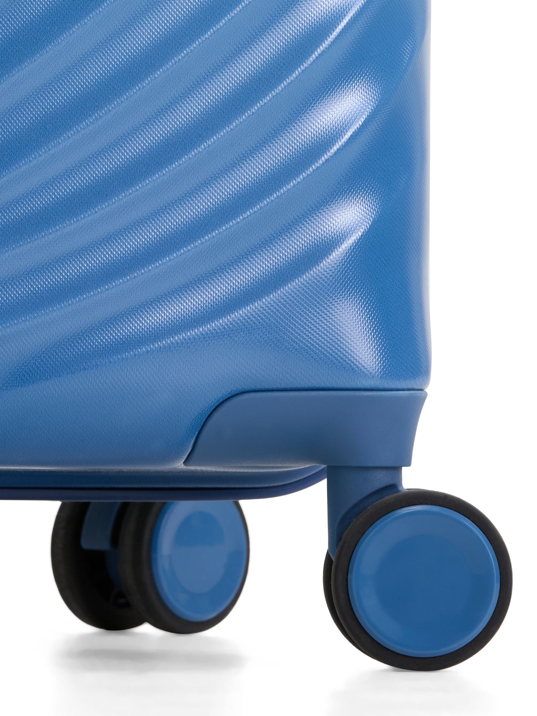 Genie Scarlett Hard Trolley Bag - Ocean Ombre
