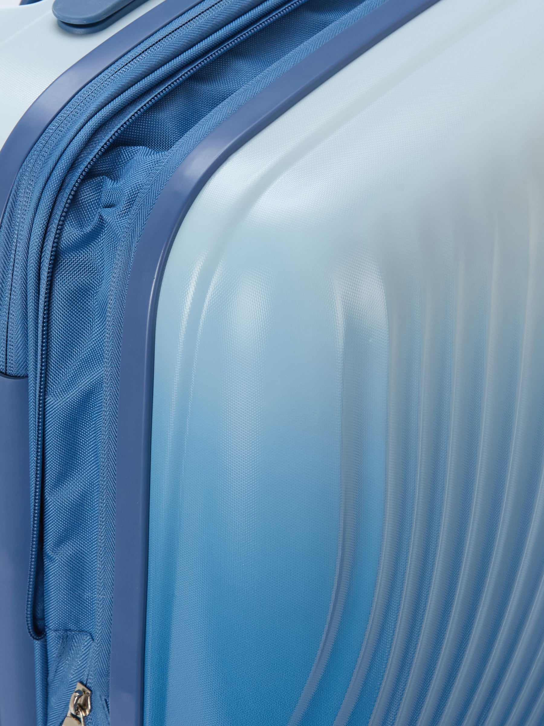 Genie Scarlett Hard Trolley Bag - Ocean Ombre