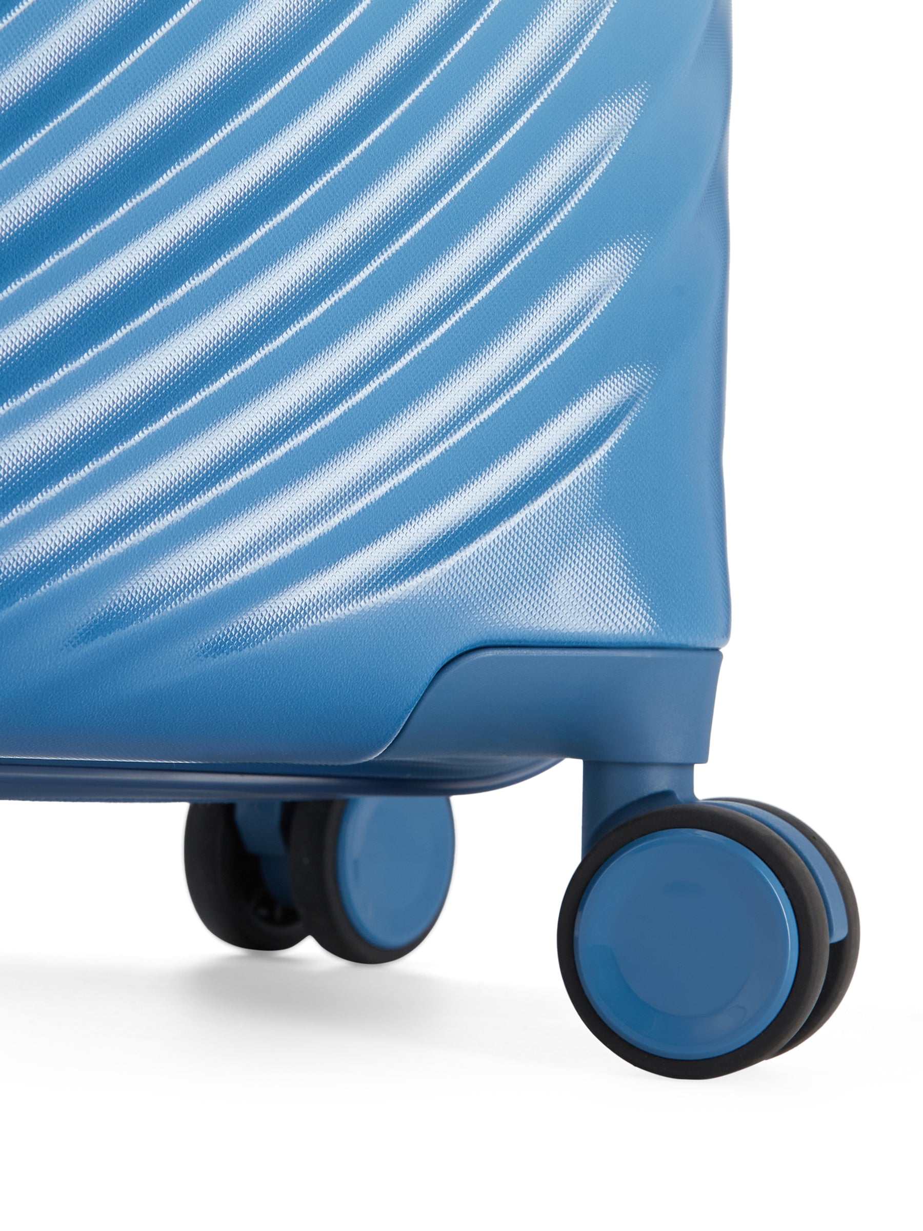 Genie Scarlett Hard Trolley Bag - Ocean Ombre